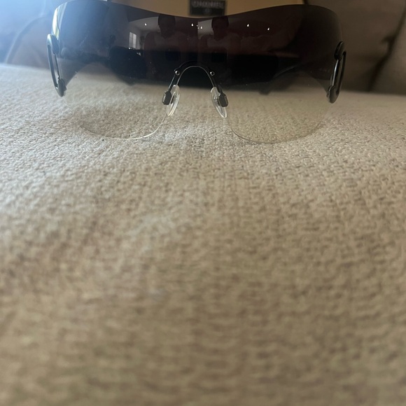 CHANEL CC Monogram Oversized Shield Sunglasses - Picture 2 of 7